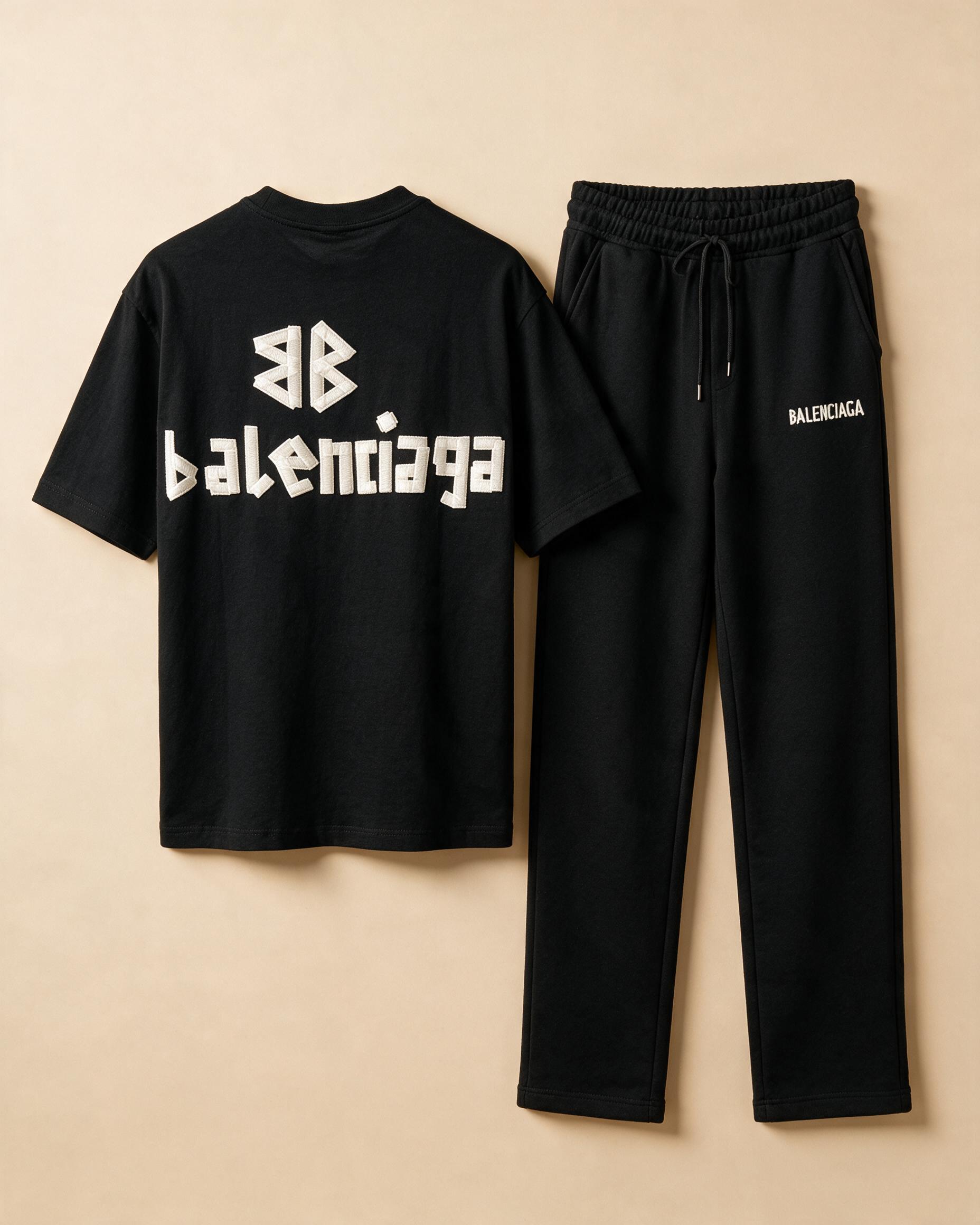 Completo t-shirt usata e pantalone jogger nero