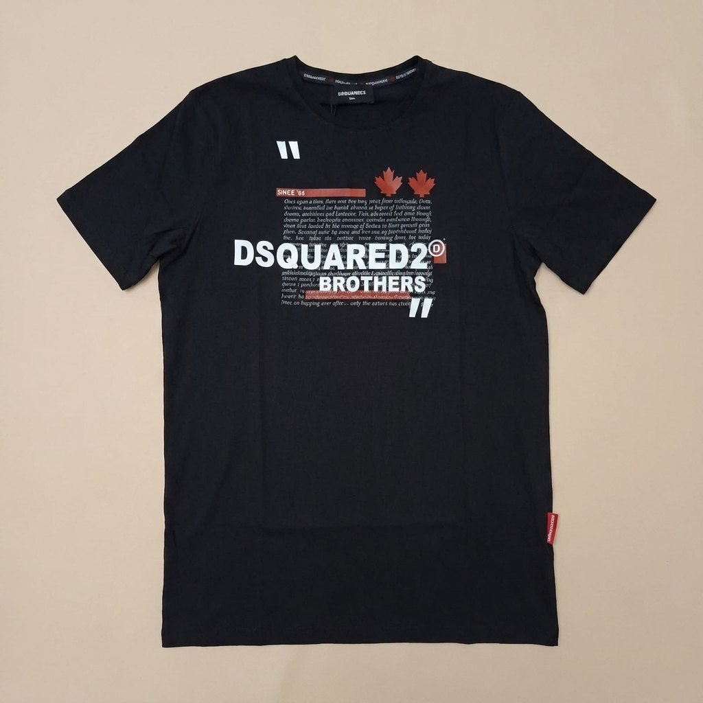 T-shirt usata nera con logo bianco e dettagli rossi